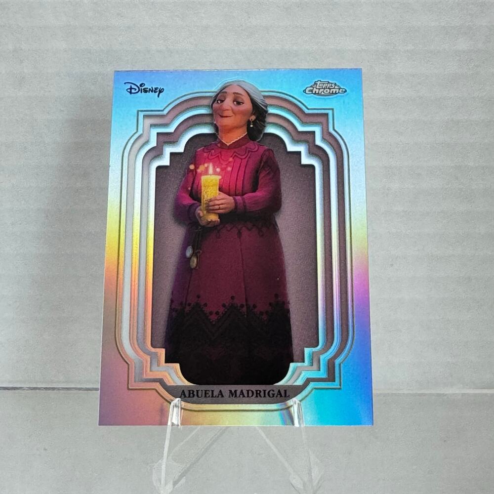 Disney Topps Chrome 2024 Abuela Madrigal Refractor Collection Encanto